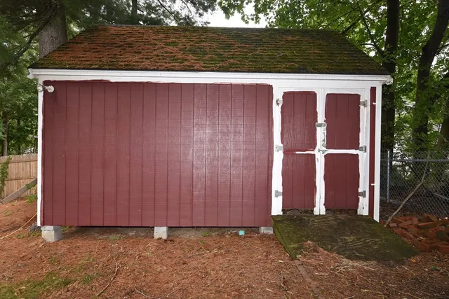 $550,000 | 696 Summer Street, Rockland, MA 02370