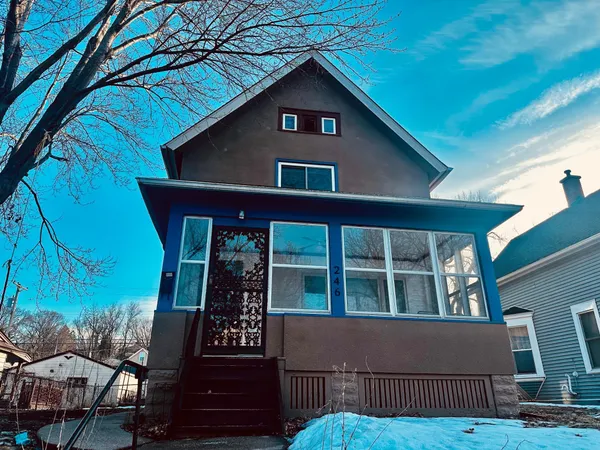 $264,900 | 246 Sidney Street East, St. Paul, MN 55107