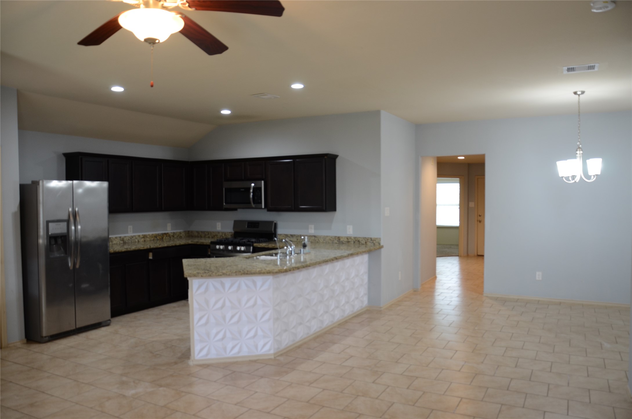 3719 Indigo Forest Street Spring, TX 77373 - Photo 2 of 6 Kitchen