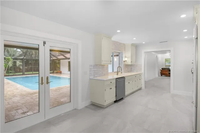 $5,500 | 4 Copaire Road, Sewall's Point, FL 34996