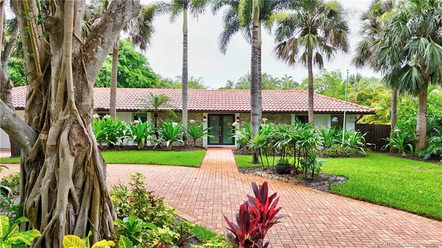 $5,500 | 4 Copaire Road, Sewall's Point, FL 34996