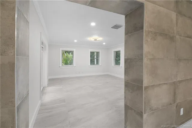 $5,500 | 4 Copaire Road, Sewall's Point, FL 34996