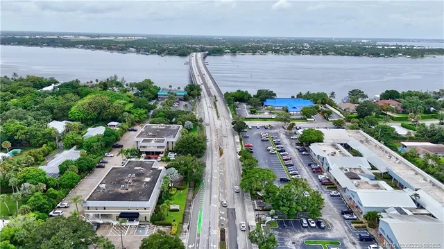 $5,500 | 4 Copaire Road, Sewall's Point, FL 34996