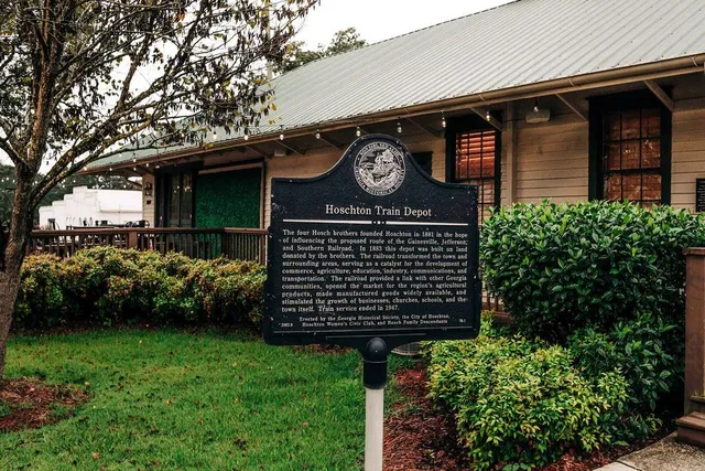 $553,411 | 168 Brandle Rose Way, Hoschton, GA 30548