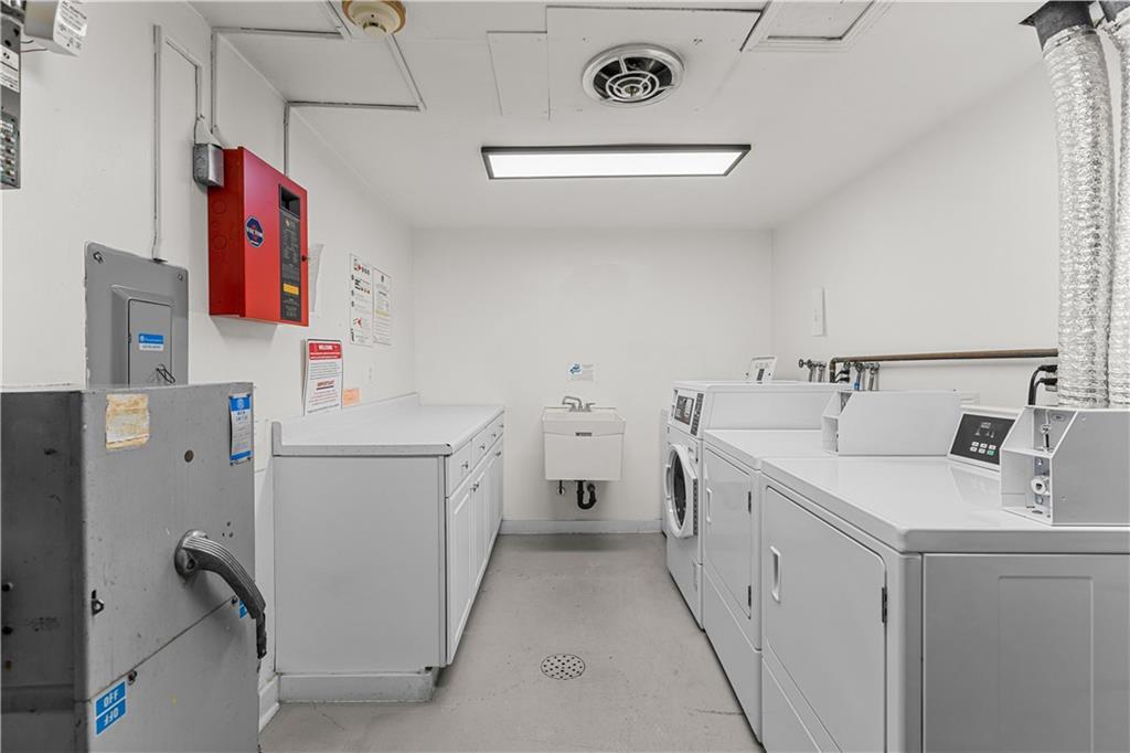 300 Gilkeson Road, Unit 10B Pittsburgh, PA 15228 - Photo 19 of 25 a utility room with dryer and washer