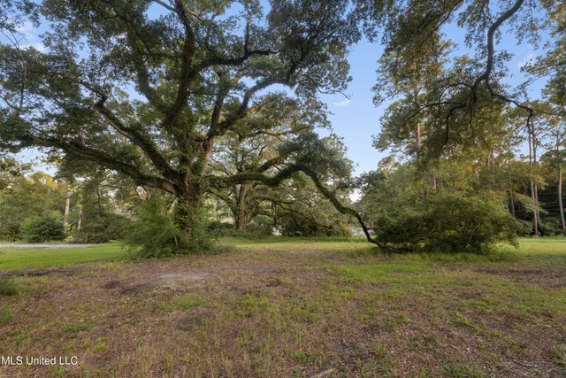 $1,350,000 | 8.13-acres Dixie Street, Ocean Springs, MS 39564