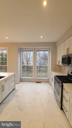 $3,200 | 47682 Sandbank Square, Sterling, VA 20165