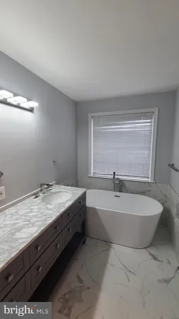 $3,200 | 47682 Sandbank Square, Sterling, VA 20165