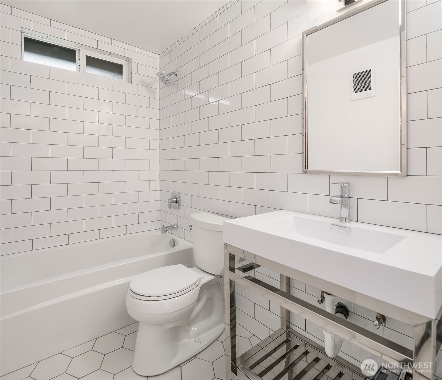 340 Southeast Clark Street Issaquah, WA 98027 - Photo 14 of 19