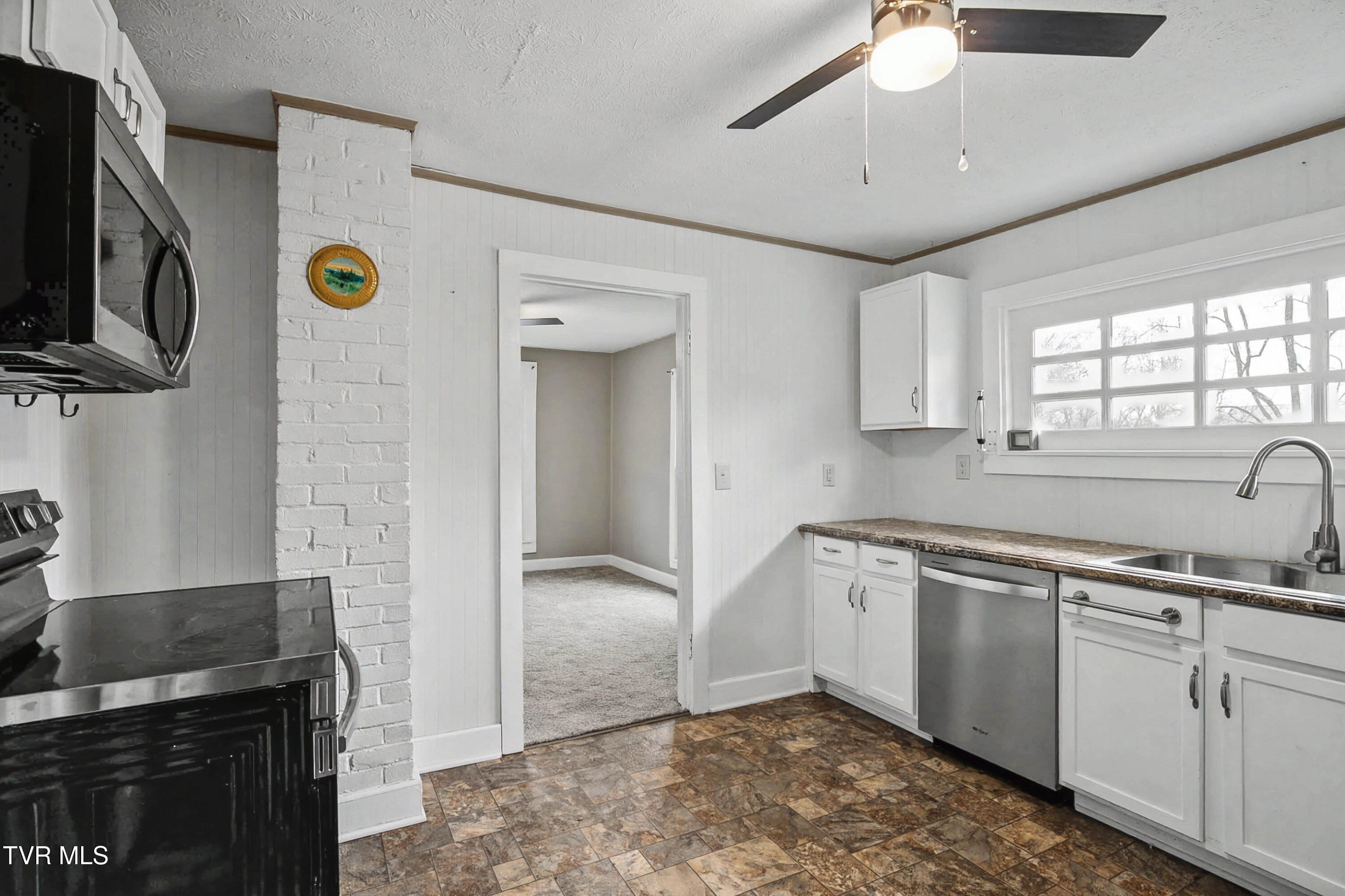 109 Clear Springs Road Limestone, TN 37681 - Photo 16 of 31 109 Clear Springs Rd-16