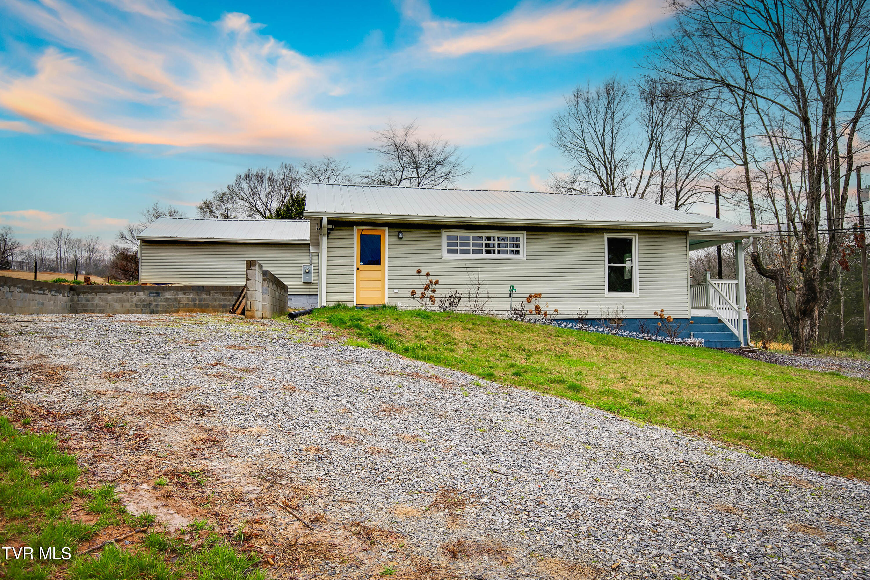 109 Clear Springs Road Limestone, TN 37681 - Photo 5 of 31 109 Clear Springs Rd-5