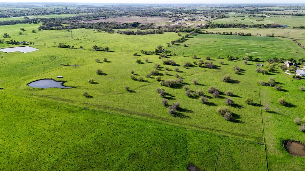 2007 Valley View Valley View, TX 76272 - Photo 2 of 10 Drone / aerial view