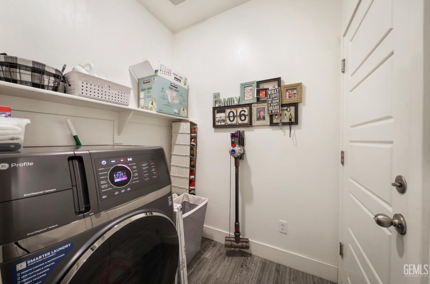 Undisclosed Address Shafter, CA 93263 - Photo 14 of 31