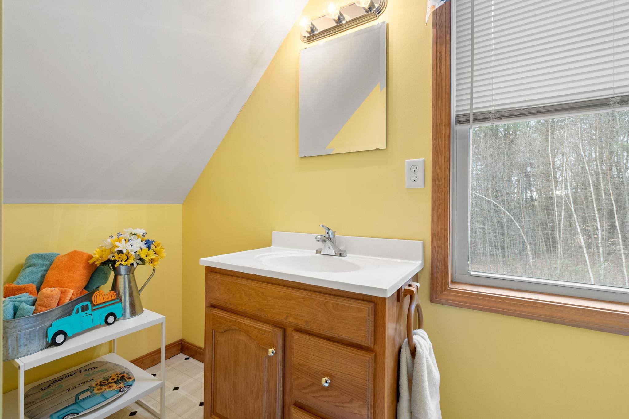 120 Grapevine Road Dunbarton, NH 03046 - Photo 17 of 32