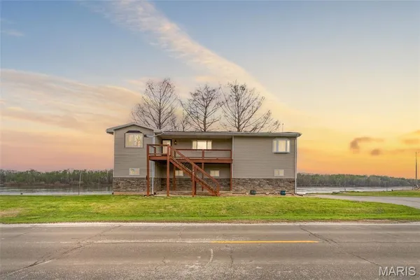 $255,000 | 1315 West Main Street, Grafton, IL 62037