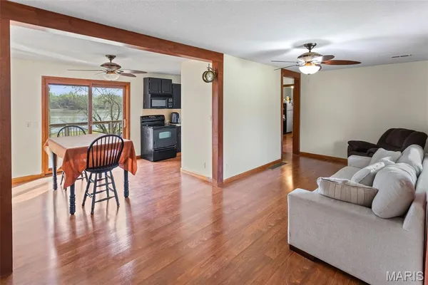 $255,000 | 1315 West Main Street, Grafton, IL 62037