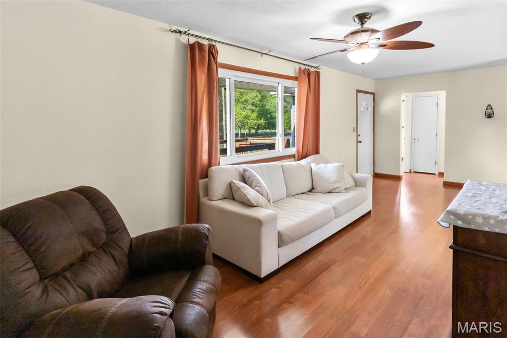 1315 West Main Street Grafton, IL 62037 - Photo 5 of 39