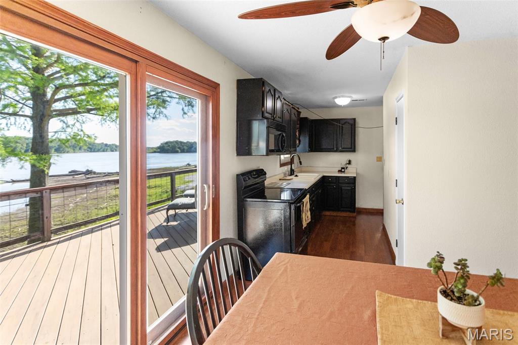 1315 West Main Street Grafton, IL 62037 - Photo 9 of 39