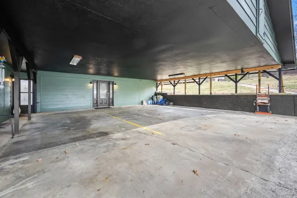 $599,000 | 305 Ridgewood Drive, Shelbyville, TN 37160