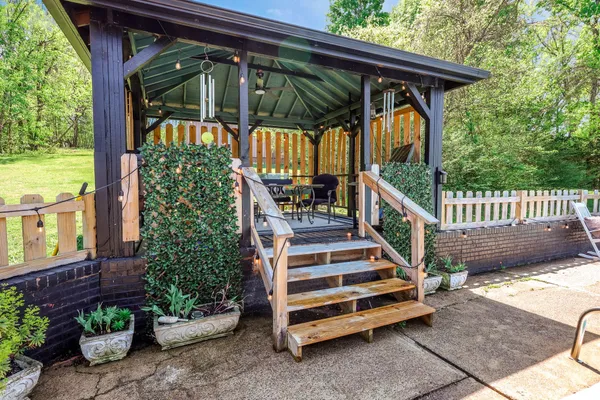$599,000 | 305 Ridgewood Drive, Shelbyville, TN 37160