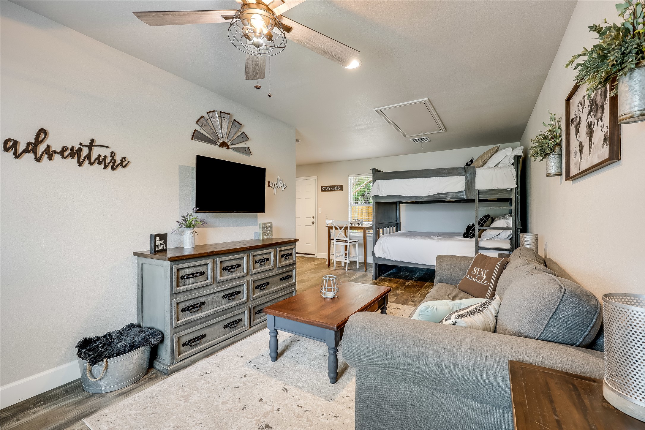 426 Summit Ridge Drive North Point Venture, TX 78645 - Photo 22 of 28 Living room with hardwood / wood-style floors and ceiling fan