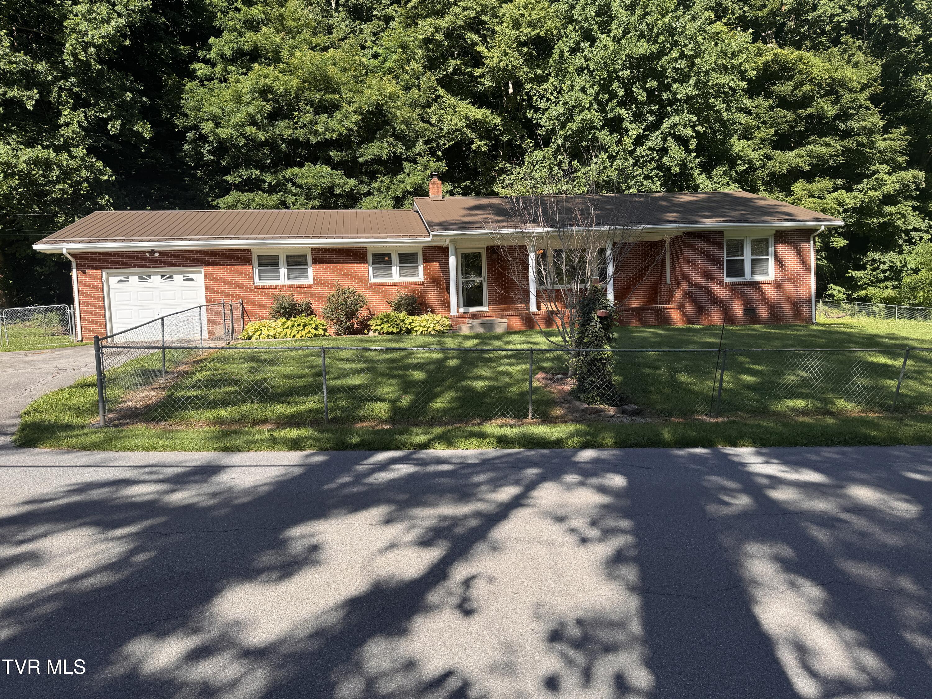 248 Burbank Road Roan Mountain, TN 37687 - Photo 3 of 65 IMG_6017