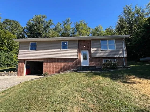 $284,900 | 5027 East County Road 300 South, Dillsboro, IN 47018