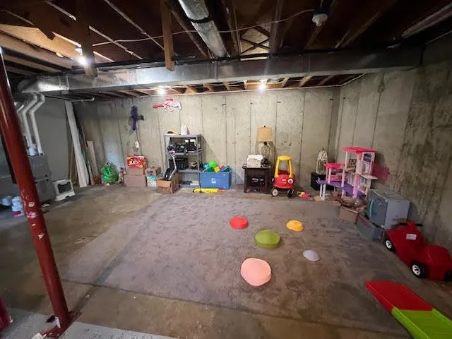 $284,900 | 5027 East County Road 300 South, Dillsboro, IN 47018