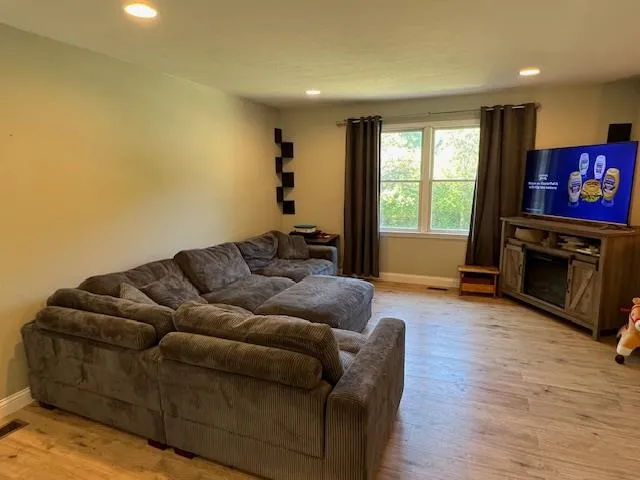 $284,900 | 5027 East County Road 300 South, Dillsboro, IN 47018