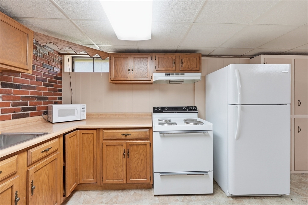 4 Ayrshire Road Worcester, MA 01604 - Photo 23 of 29