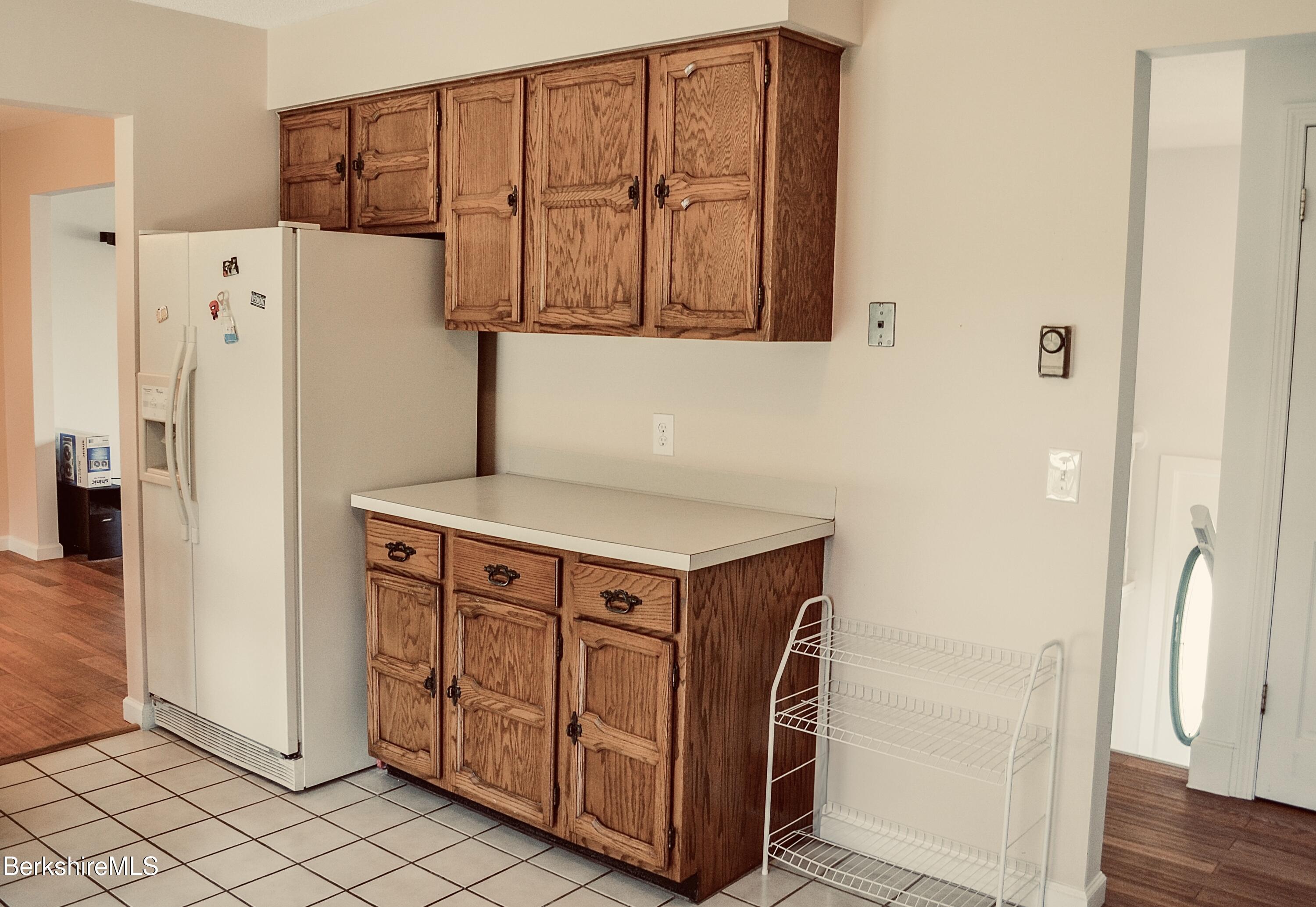 127 Oak Hill Road Pittsfield, MA 01201 - Photo 7 of 22 Kitchen_2