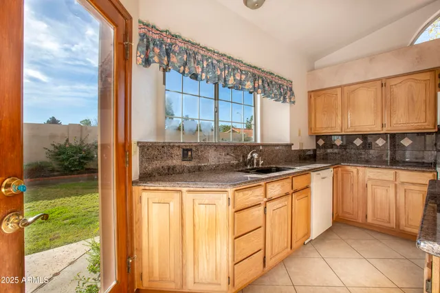 $725,000 | 1129 East Knight Lane, Tempe, AZ 85284