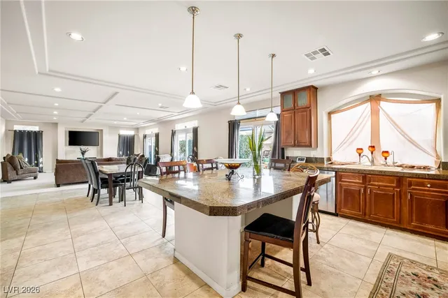 $725,000 | 8276 Windsor Oaks Street, Las Vegas, NV 89139