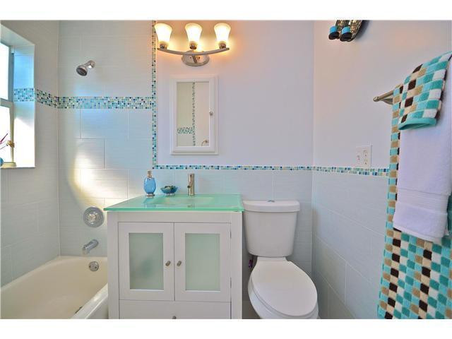 795 Chukker Road Delray Beach, FL 33483 - Photo 10 of 20 Bathroom Master