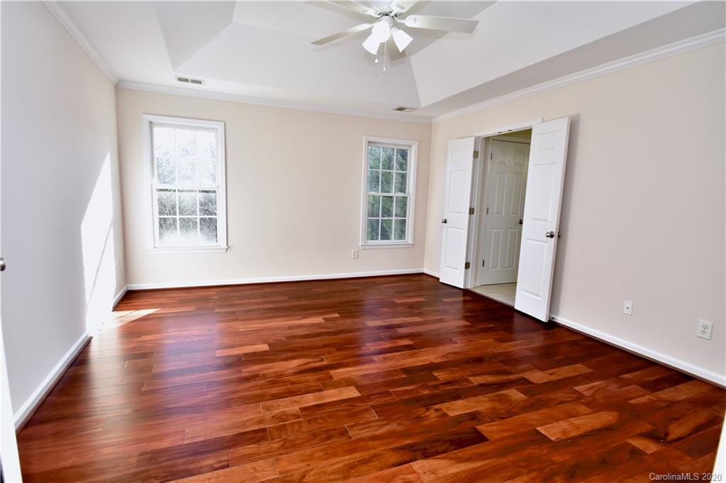 3202 Arklow Road Charlotte, NC 28269 - Photo 22 of 41 Gallery Image 22