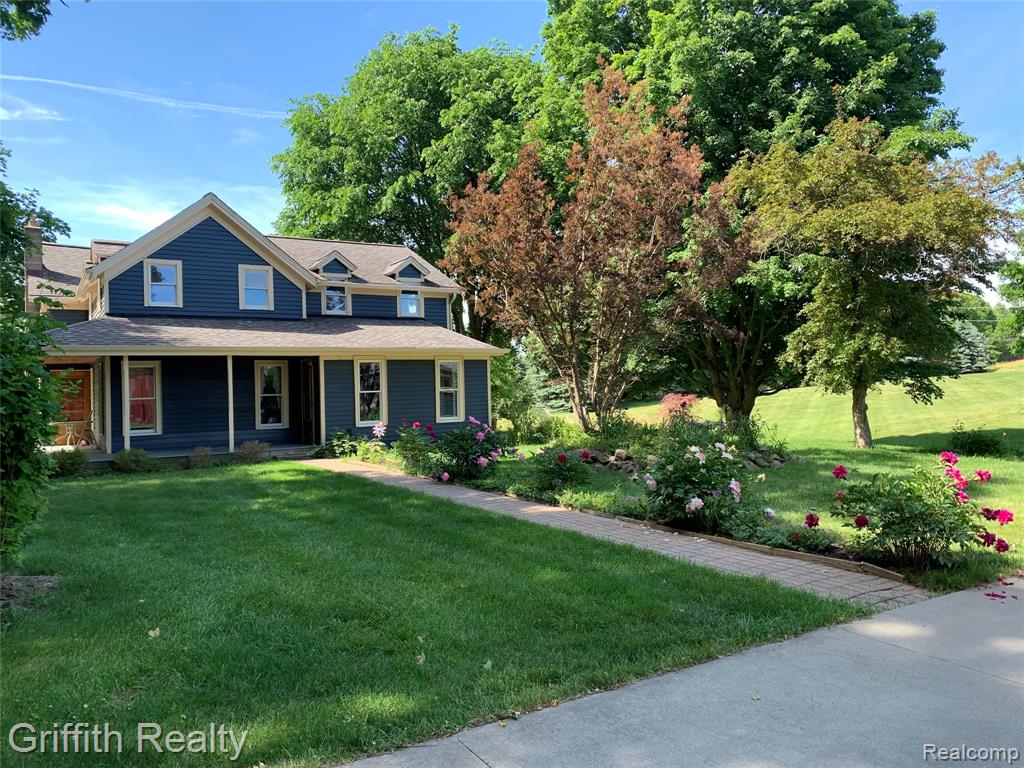 3970 Van Amberg Road Brighton, MI 48114 - Photo 3 of 42