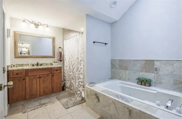 $219,000 | 14 Walpole Court, Perinton, NY 14450