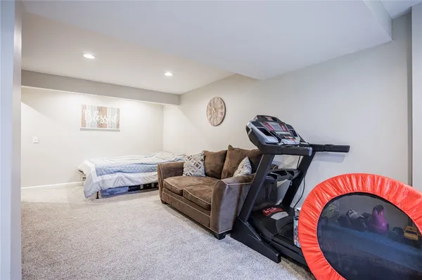 $219,000 | 14 Walpole Court, Perinton, NY 14450