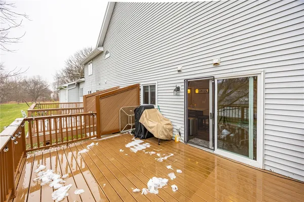 $219,000 | 14 Walpole Court, Perinton, NY 14450