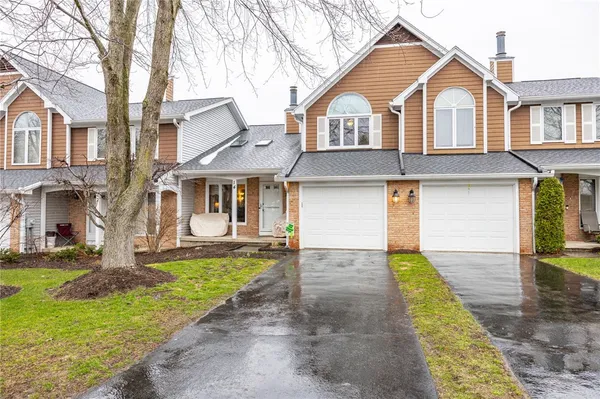 $219,000 | 14 Walpole Court, Perinton, NY 14450