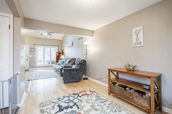 $219,000 | 14 Walpole Court, Perinton, NY 14450