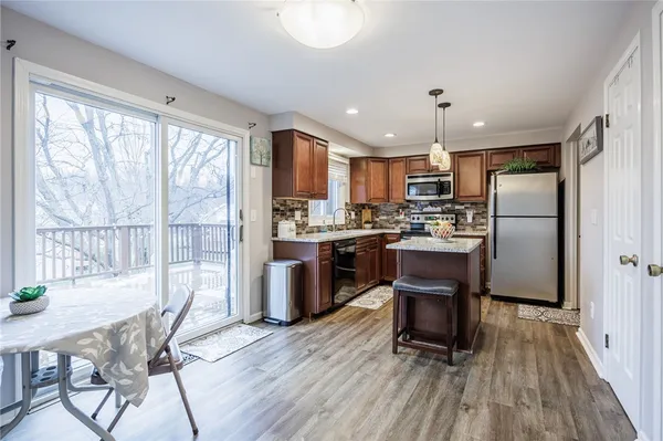 $219,000 | 14 Walpole Court, Perinton, NY 14450