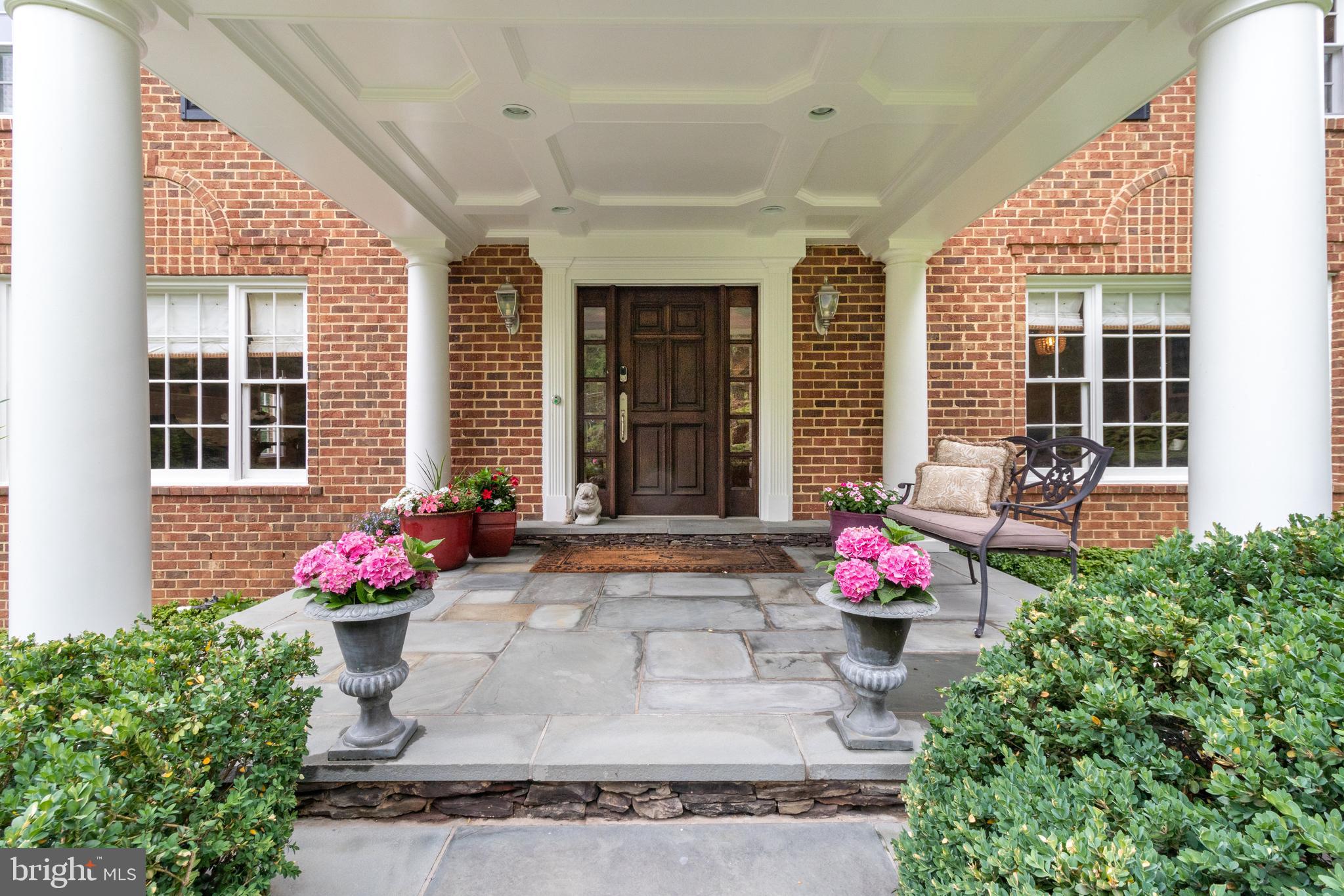 8618 Brook Road McLean, VA 22102 - Photo 2 of 81