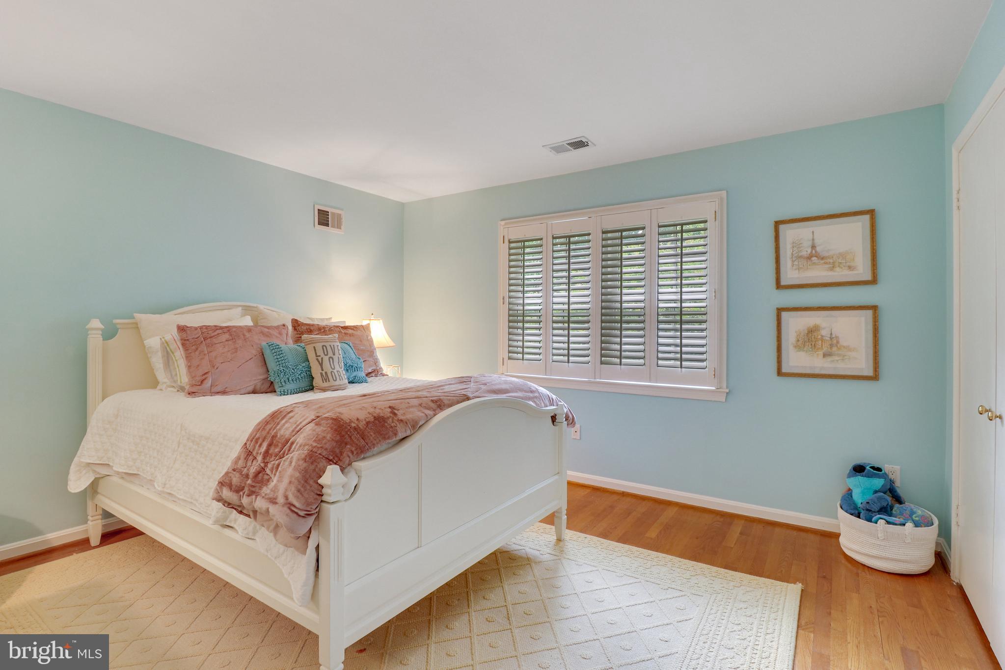 8618 Brook Road McLean, VA 22102 - Photo 41 of 81 Bedroom 2