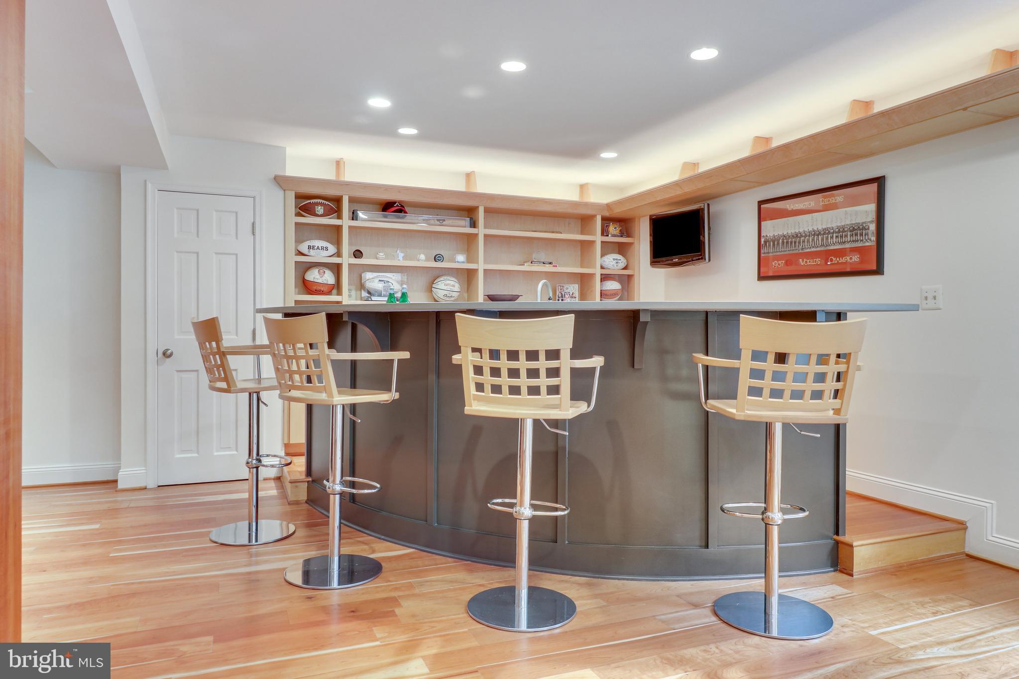 8618 Brook Road McLean, VA 22102 - Photo 58 of 81 Custom Bar