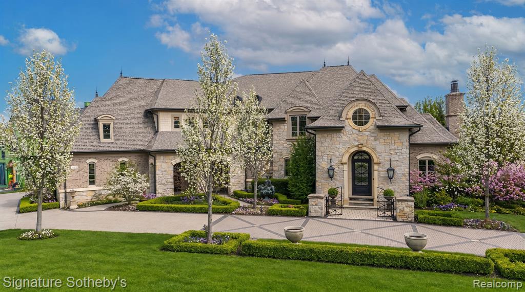 4911 Pinnacle Boulevard Rochester, MI 48306 - Photo 1 of 49