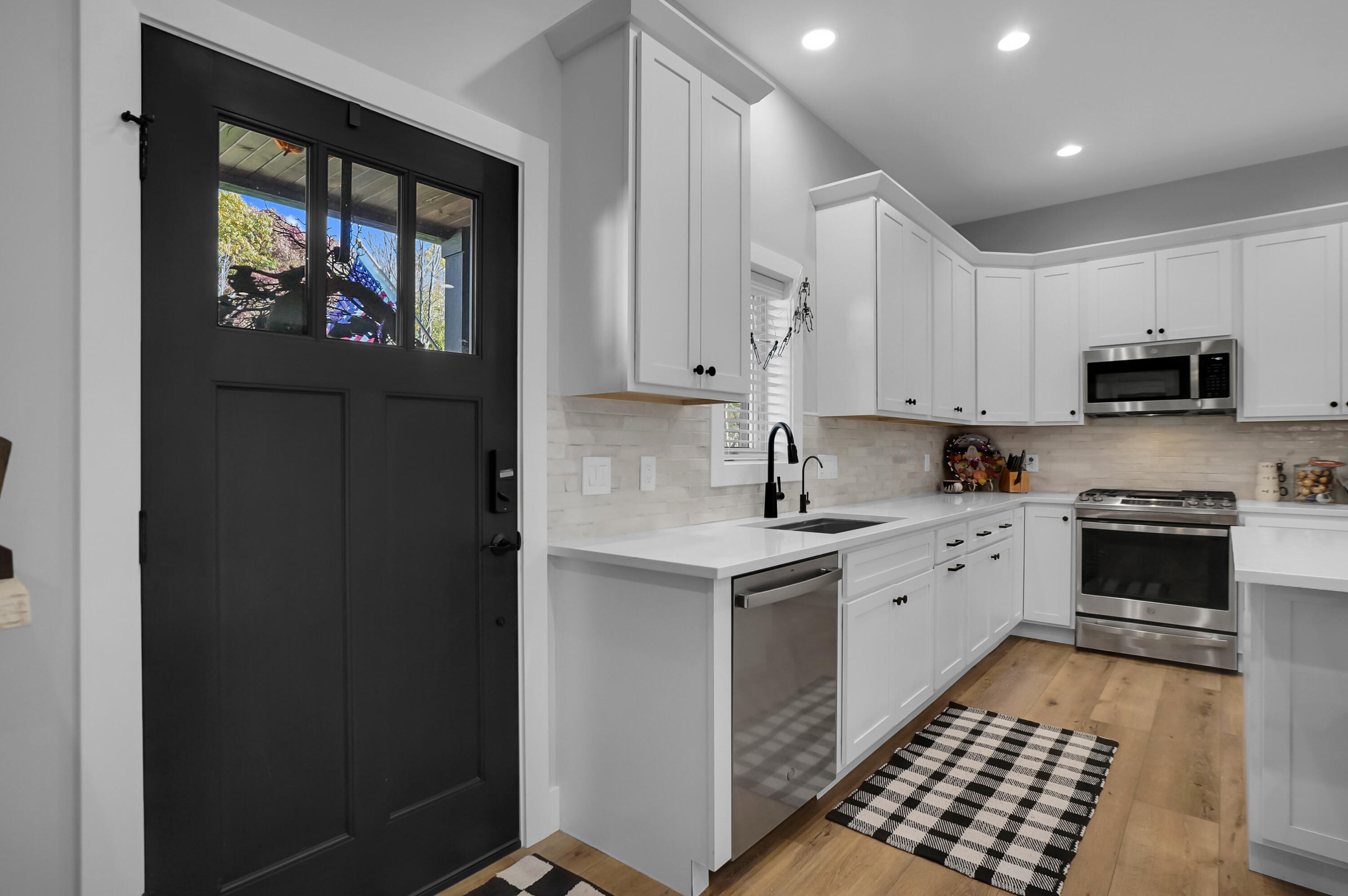 9242 Irish Road Grand Blanc, MI 48439 - Photo 11 of 41 DSC07832