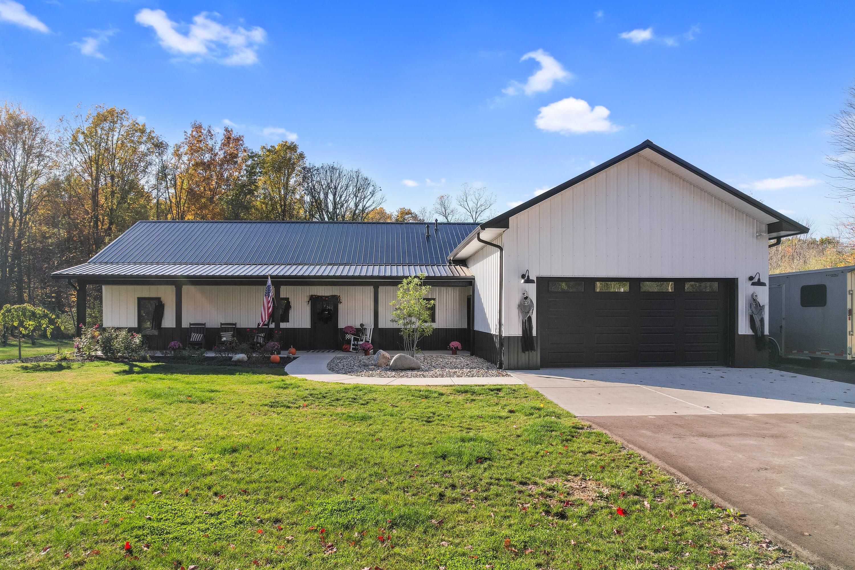 9242 Irish Road Grand Blanc, MI 48439 - Photo 28 of 41 DJI_0596