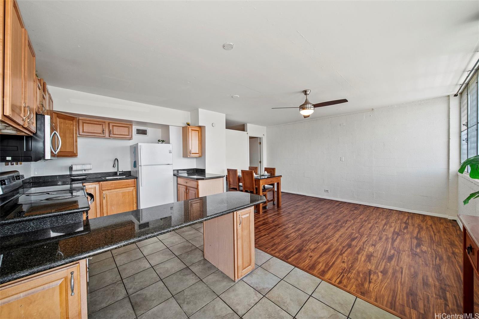 94-249 Waikele Road, Unit B4 Waipahu, HI 96797 - Photo 3 of 14