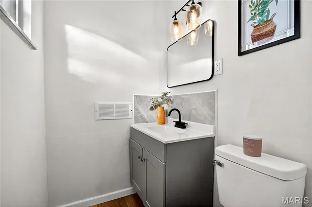 $189,900 | 7241 Berkridge Drive, Hazelwood, MO 63042